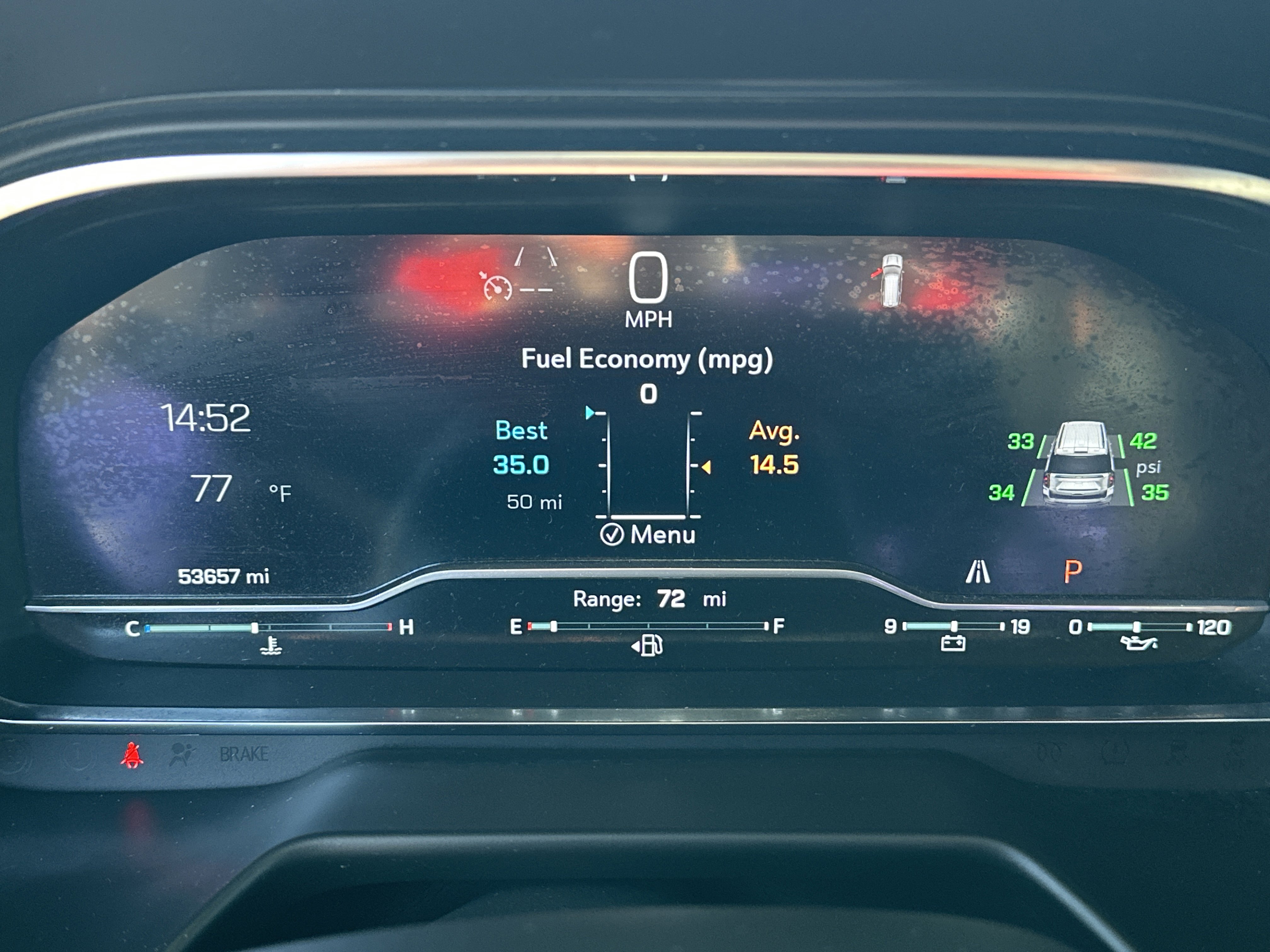 2024 Chevrolet Suburban RST photo 3