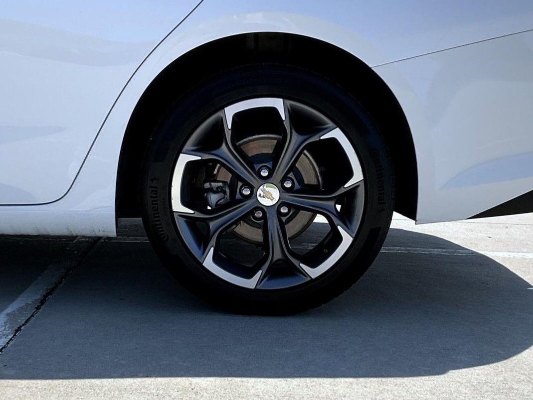 2023 Chevrolet Malibu 1LT photo 23