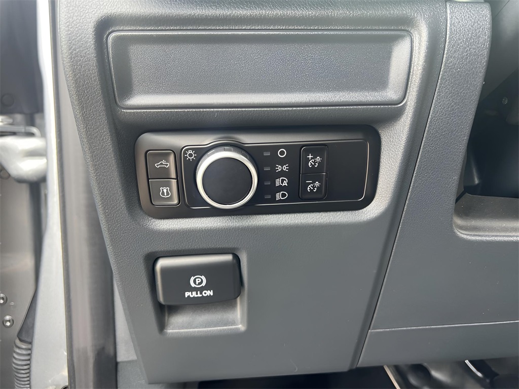 2024 Ford F-150 XL photo 10