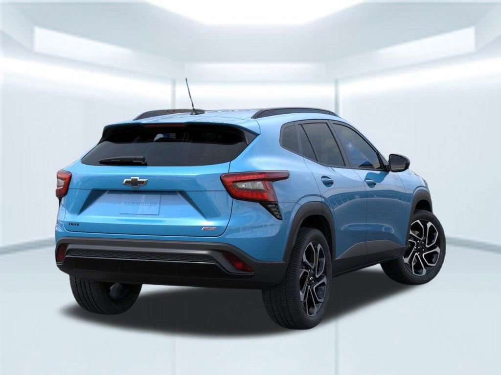 2025 Chevrolet Trax photo 3