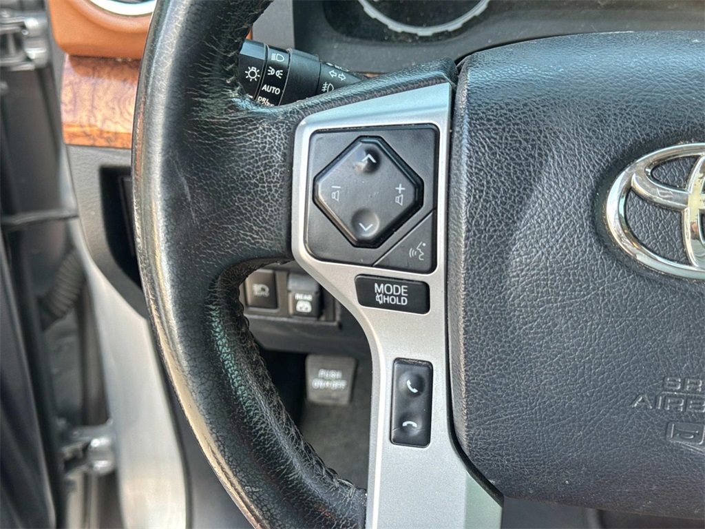 2020 Toyota Tundra Platinum Grade photo 23