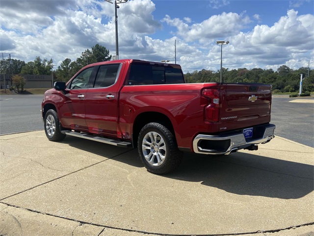 2025 Chevrolet Silverado 1500 LTZ photo 4