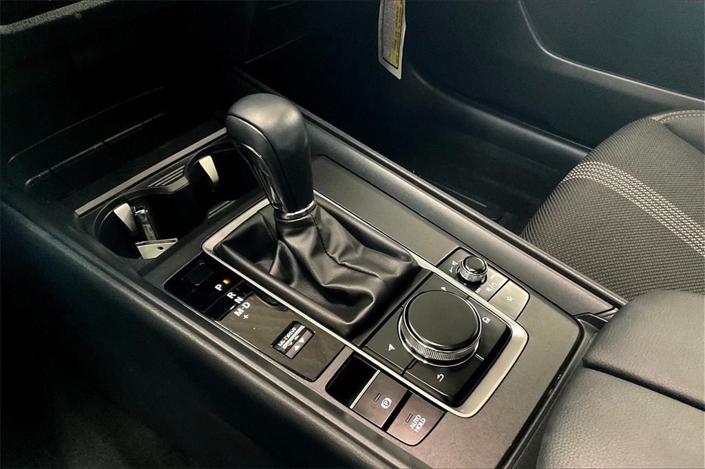 2025 MAZDA CX-50 - Image 16
