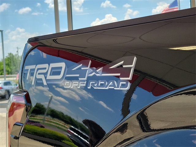 2025 Toyota Tundra Platinum CrewMax photo 7