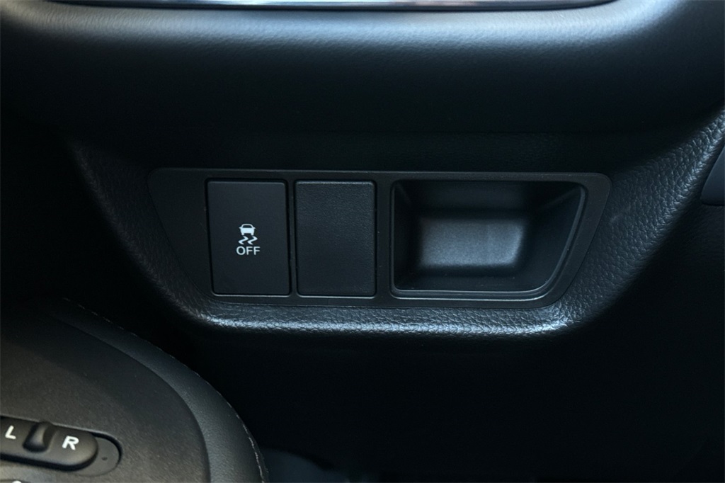 2026 Honda HR-V LX photo 25