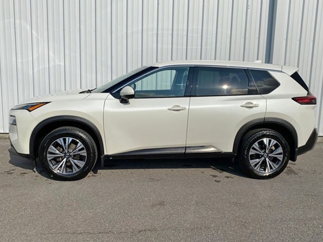 2021 Nissan Rogue SV photo 4