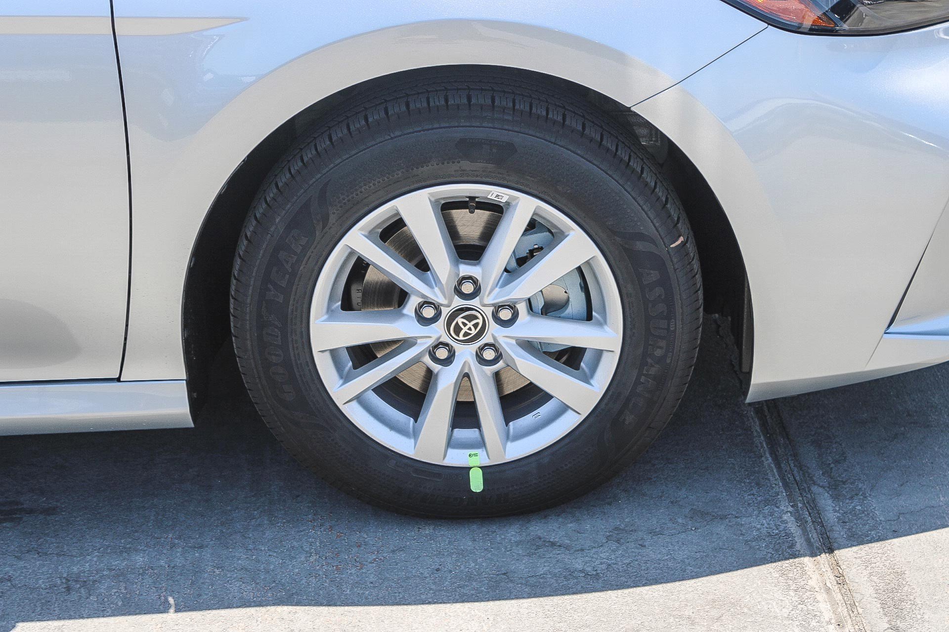 2025 Toyota Camry LE photo 9