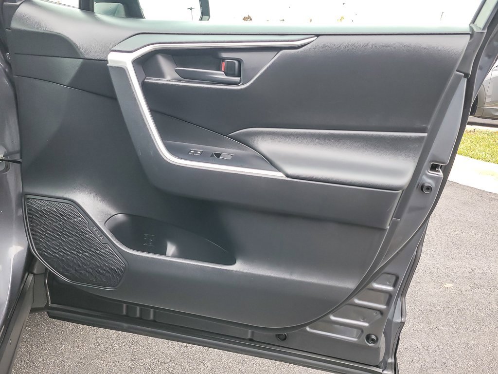 2021 TOYOTA RAV4 - Image 20