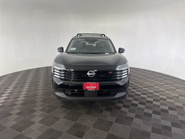 2026 Nissan Kicks SR photo 2