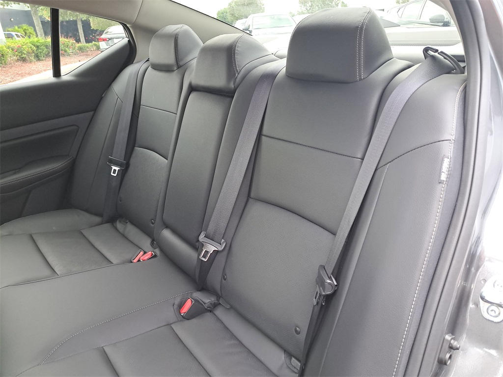 2025 Nissan Altima 2.5 SL photo 13