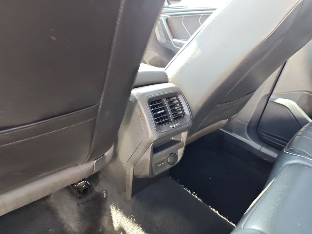 2024 Volkswagen Tiguan SE Wolfsburg Edition photo 28