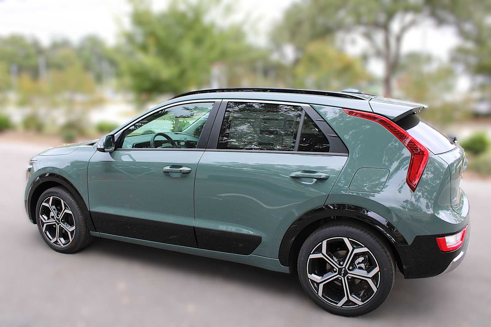 2025 Kia Niro EX Touring photo 7