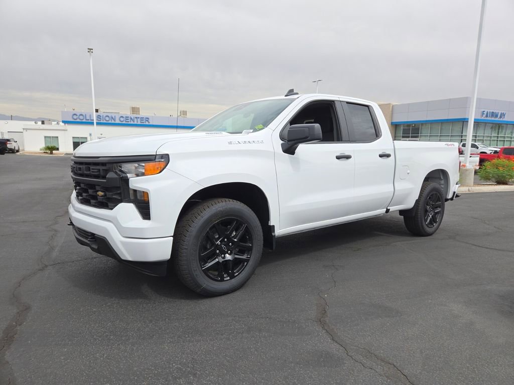2026 Chevrolet Silverado 1500 Custom photo 2