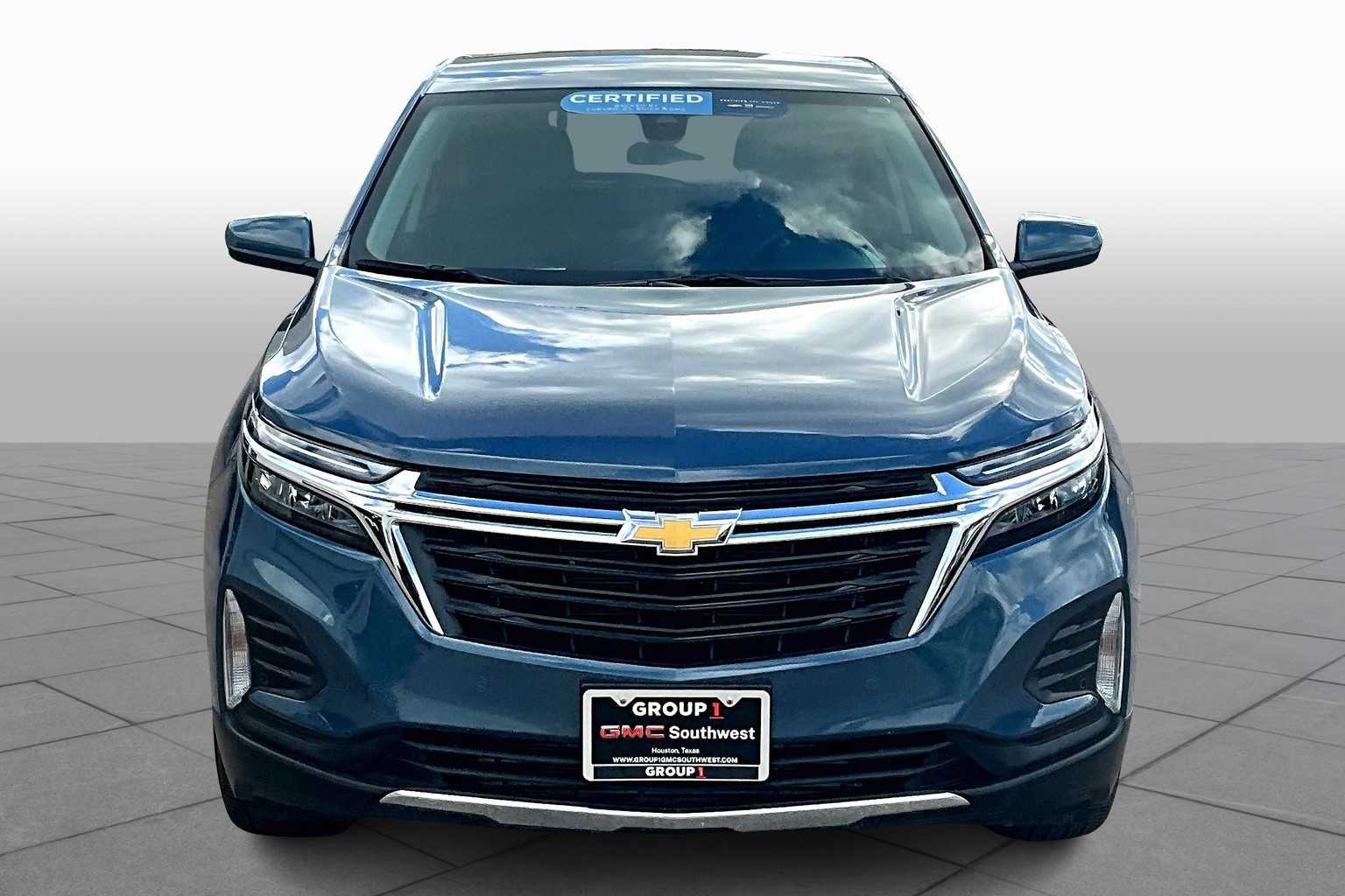 2024 Chevrolet Equinox LT photo 3