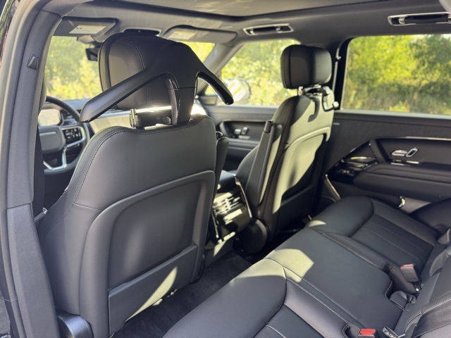 2025 Land Rover Range Rover Sport SE photo 15