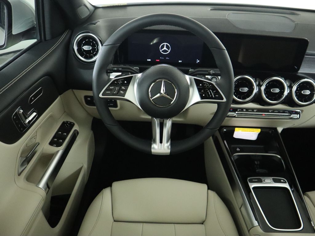 2026 Mercedes Benz GLB 250 photo 10