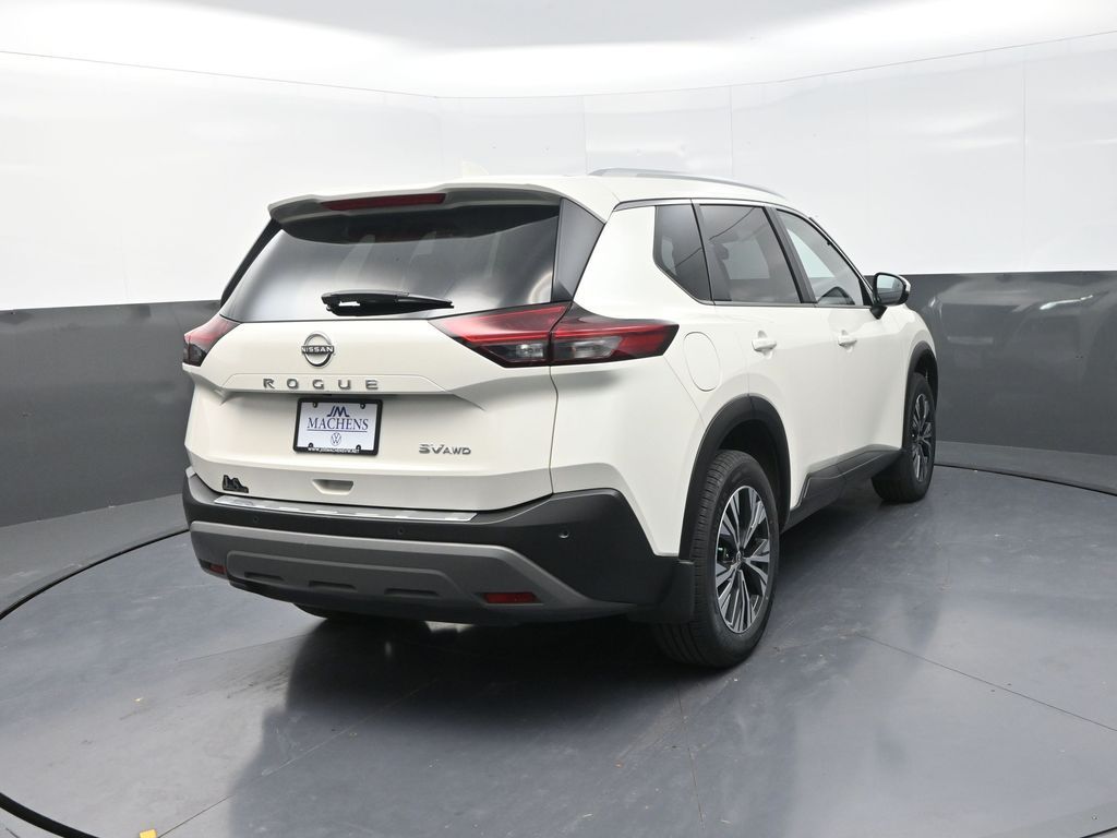 2022 Nissan Rogue SV photo 4