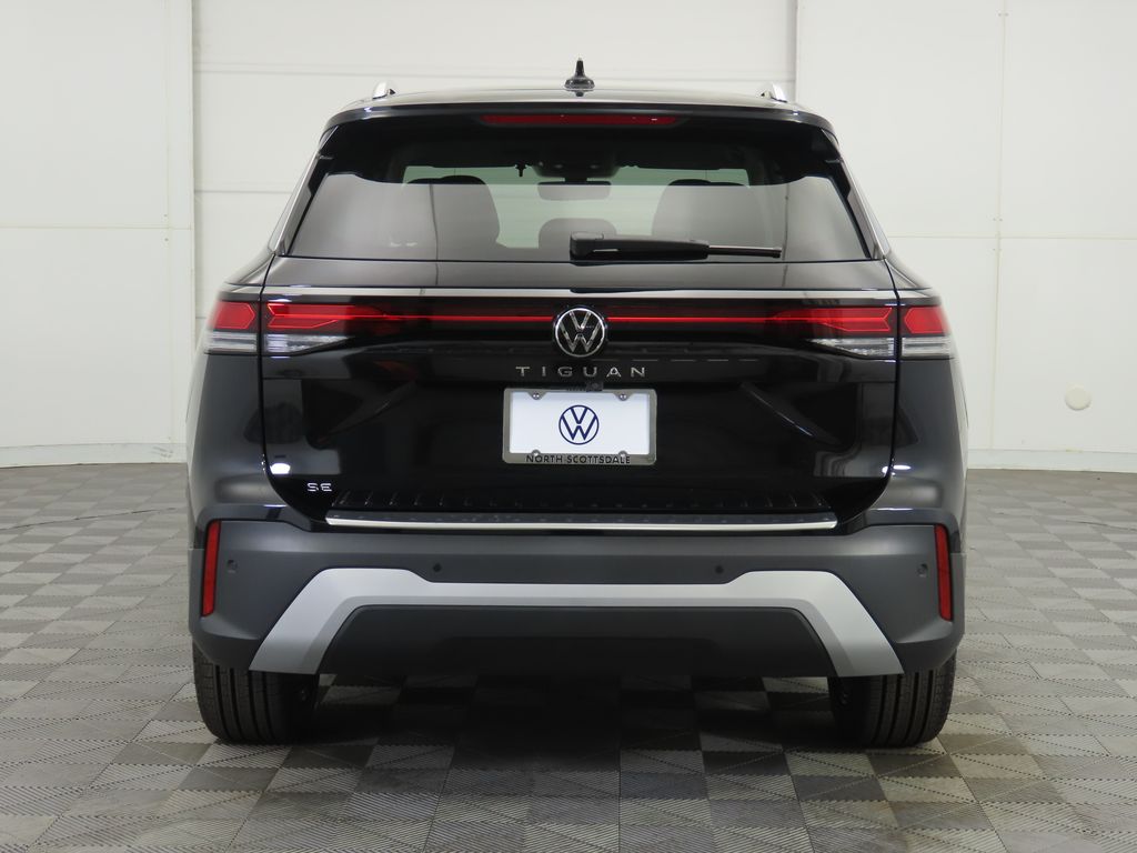 2025 Volkswagen Tiguan SE photo 6