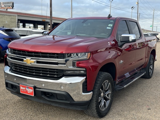2021 Chevrolet Silverado 1500 LT photo 3