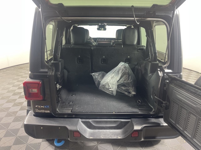 2023 Jeep Wrangler Sahara 4xe photo 16
