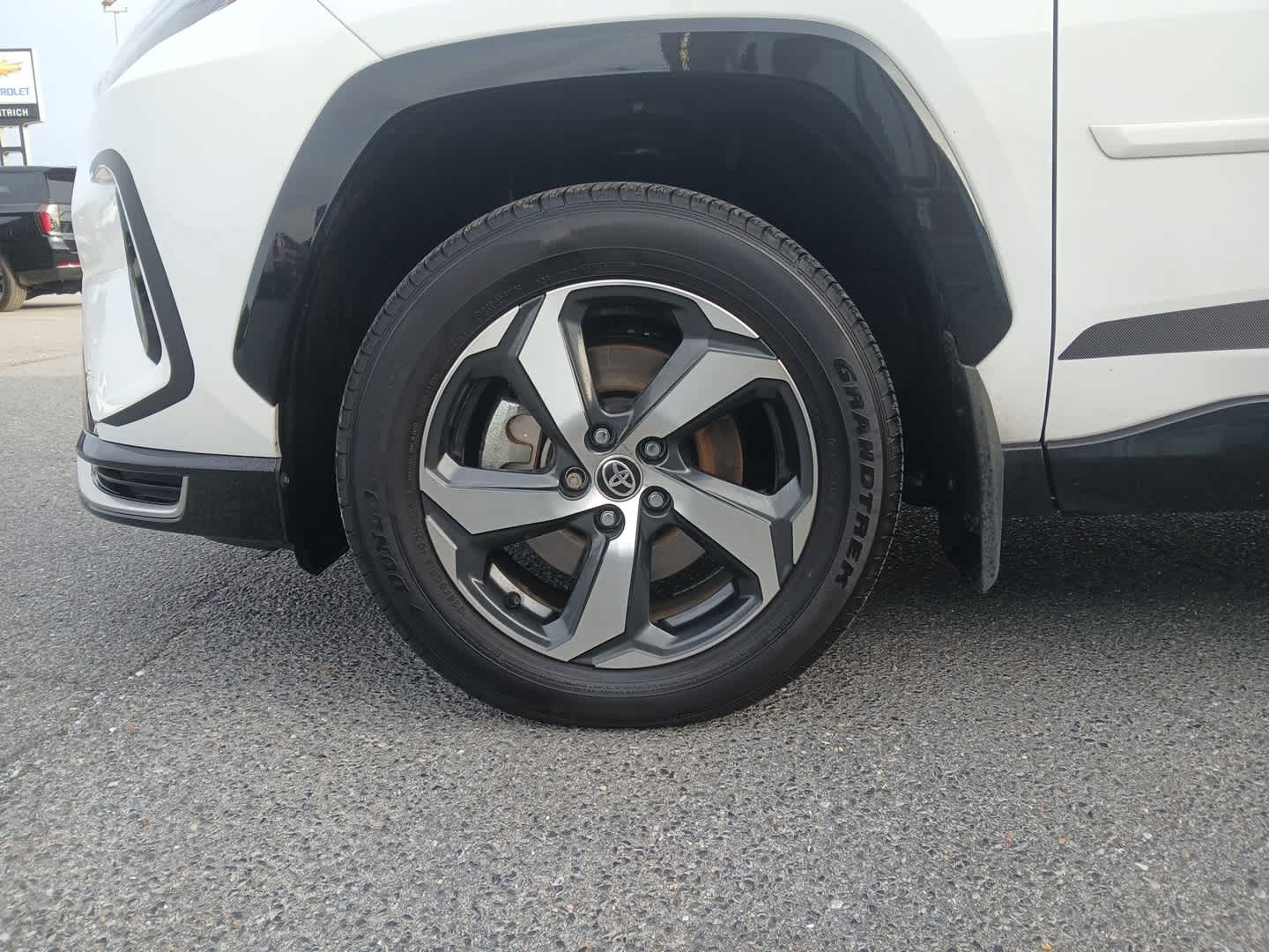 2022 Toyota RAV4 Prime SE photo 8
