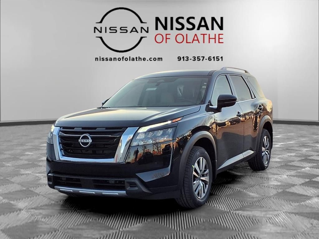 2025 Nissan Pathfinder SL's photo