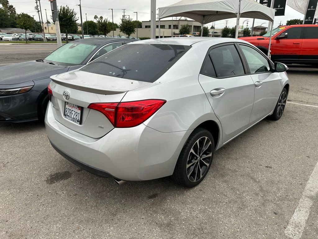 2018 Toyota Corolla LE photo 3