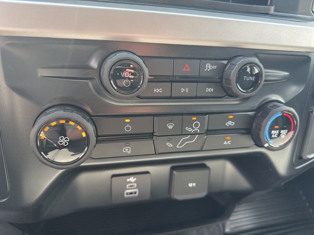 2026 Ford F-250 photo 26