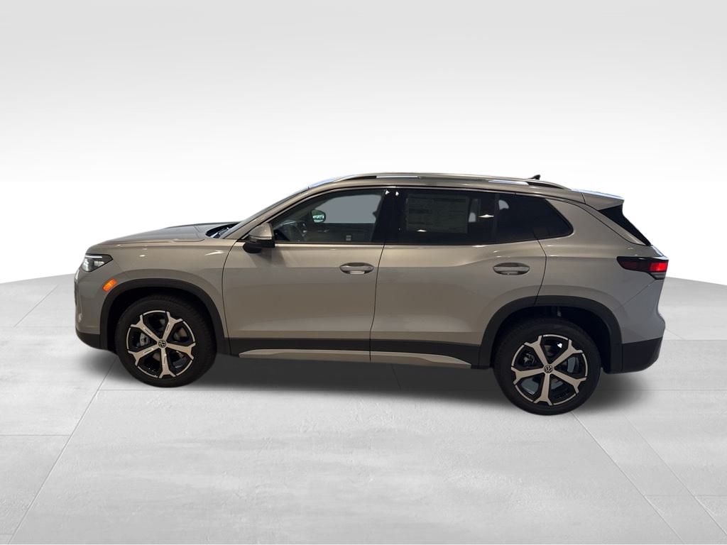 2025 Volkswagen Tiguan SE photo 2