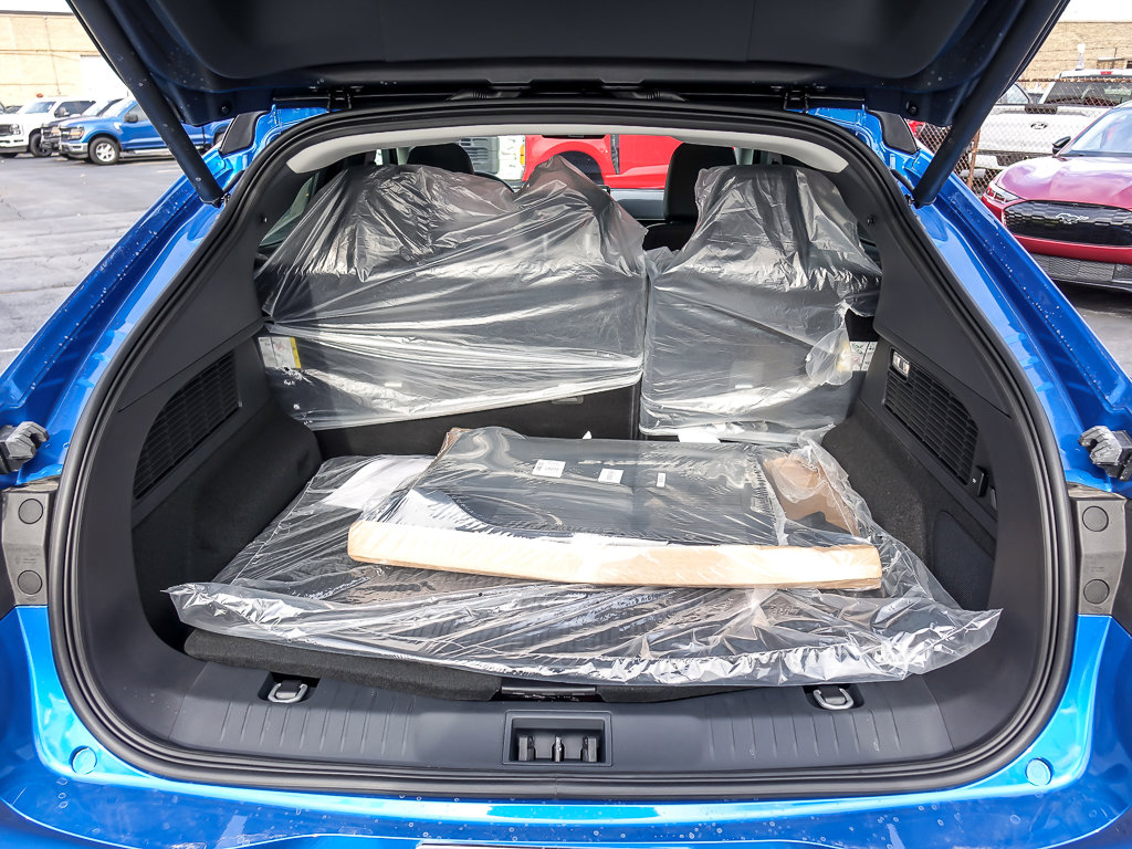 2025 FORD MUSTANG MACH-E - Image 23