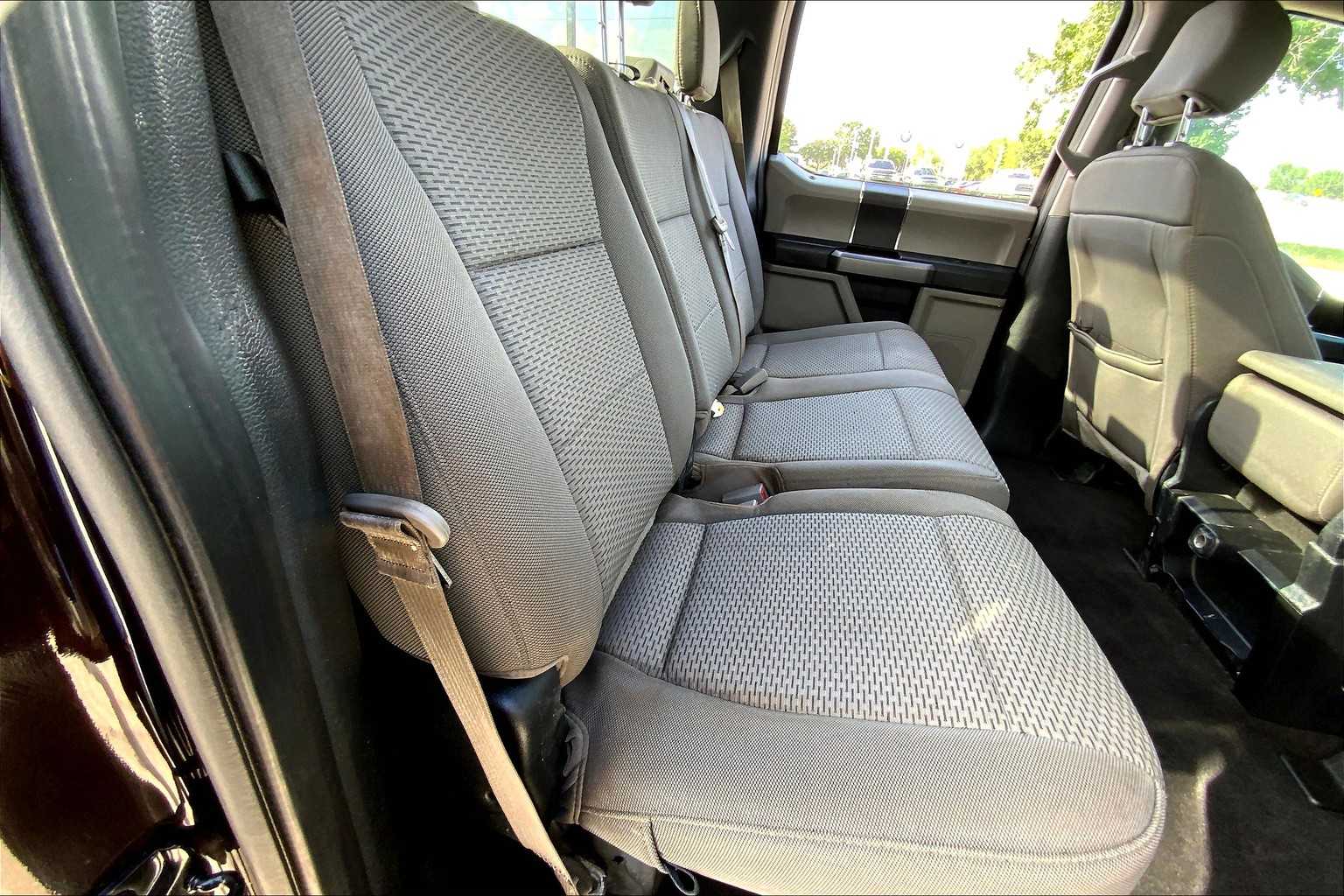 2020 Ford F-150 XLT photo 18