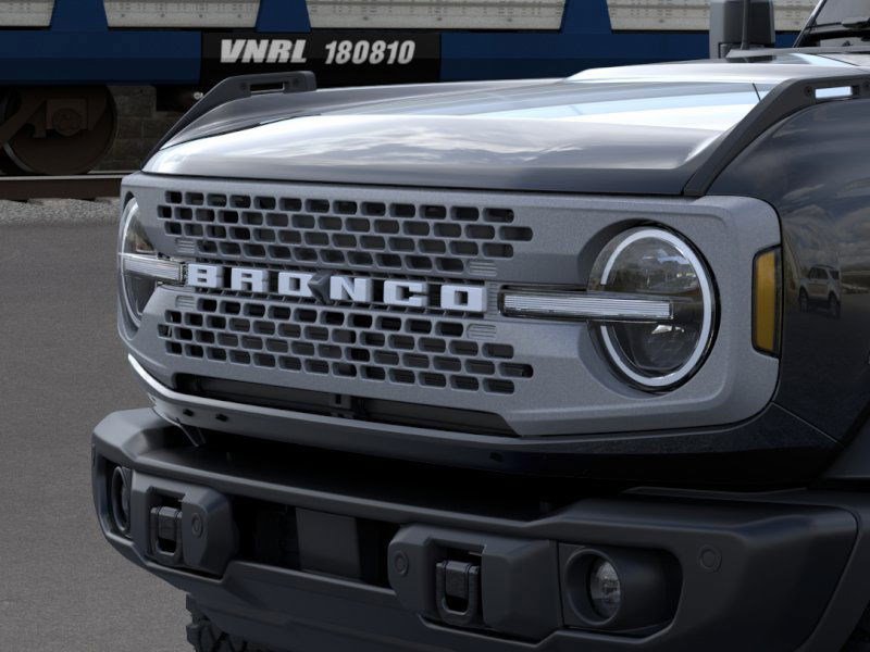 2025 Ford Bronco Badlands photo 17