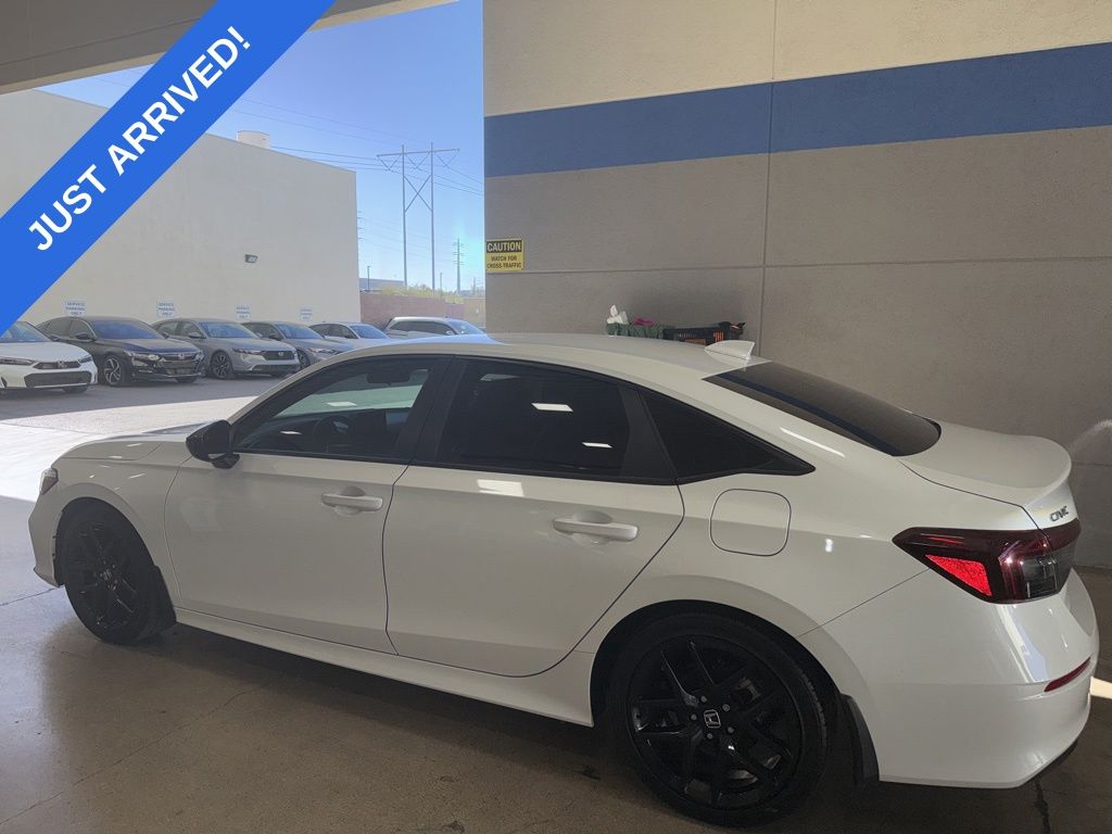 2025 Honda Civic Sport photo 4