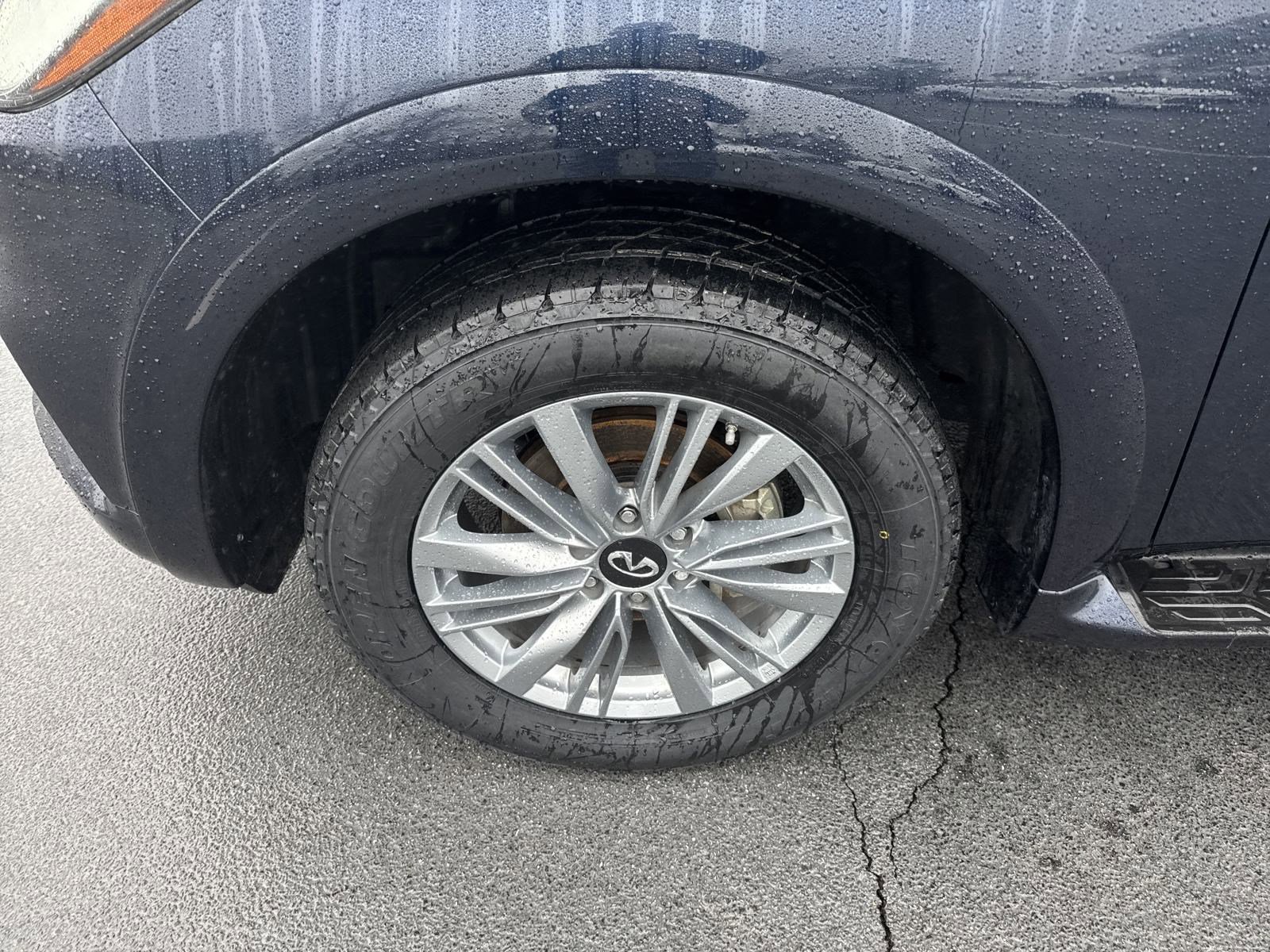 2024 Infiniti QX80 Luxe photo 9