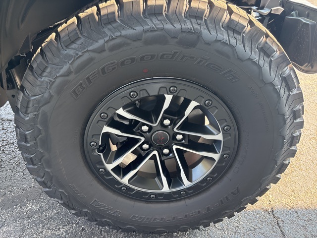 2025 Jeep Wrangler Rubicon photo 29