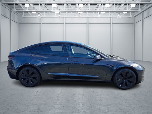 2024 Tesla Model 3 photo 4