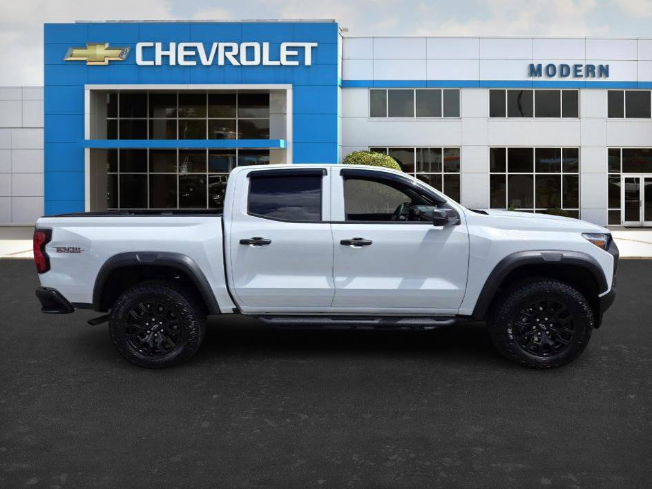 2025 Chevrolet Colorado Trail Boss photo 4