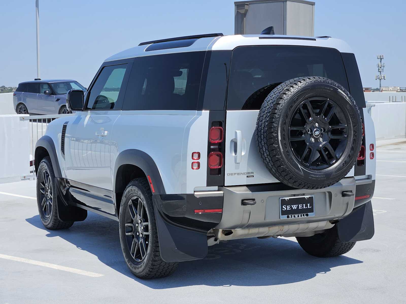 2022 Land Rover Defender X-Dynamic S photo 7