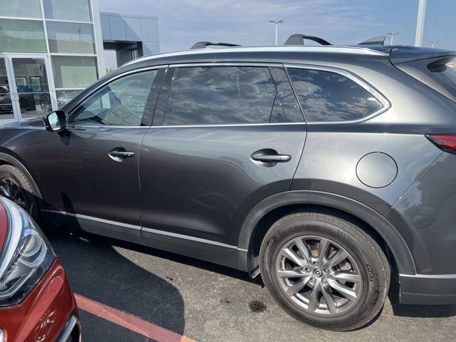 2018 Mazda CX-9 Touring photo 2