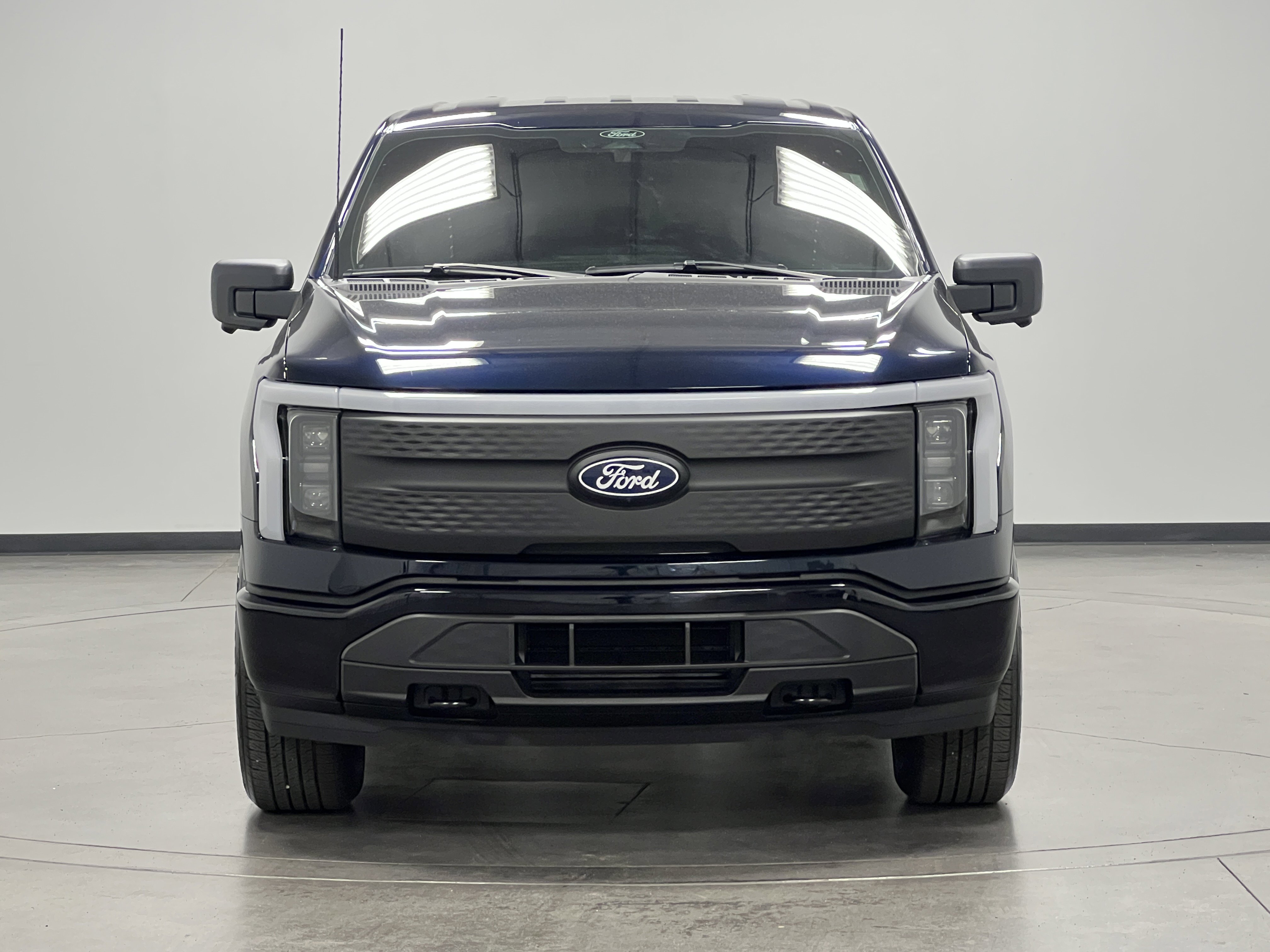 2024 Ford F-150 Lightning XLT photo 2