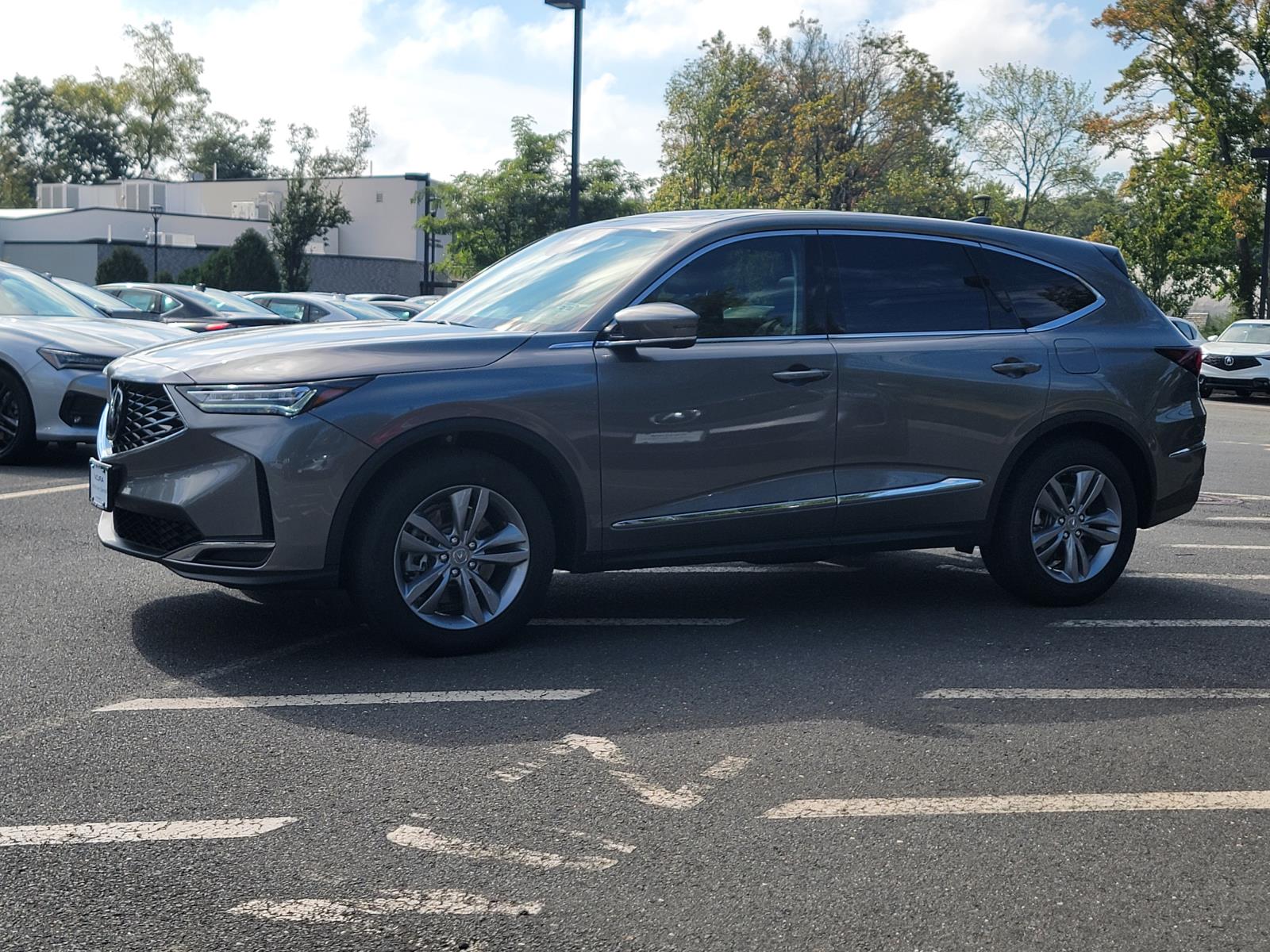 2025 Acura MDX SH-AWD photo 2