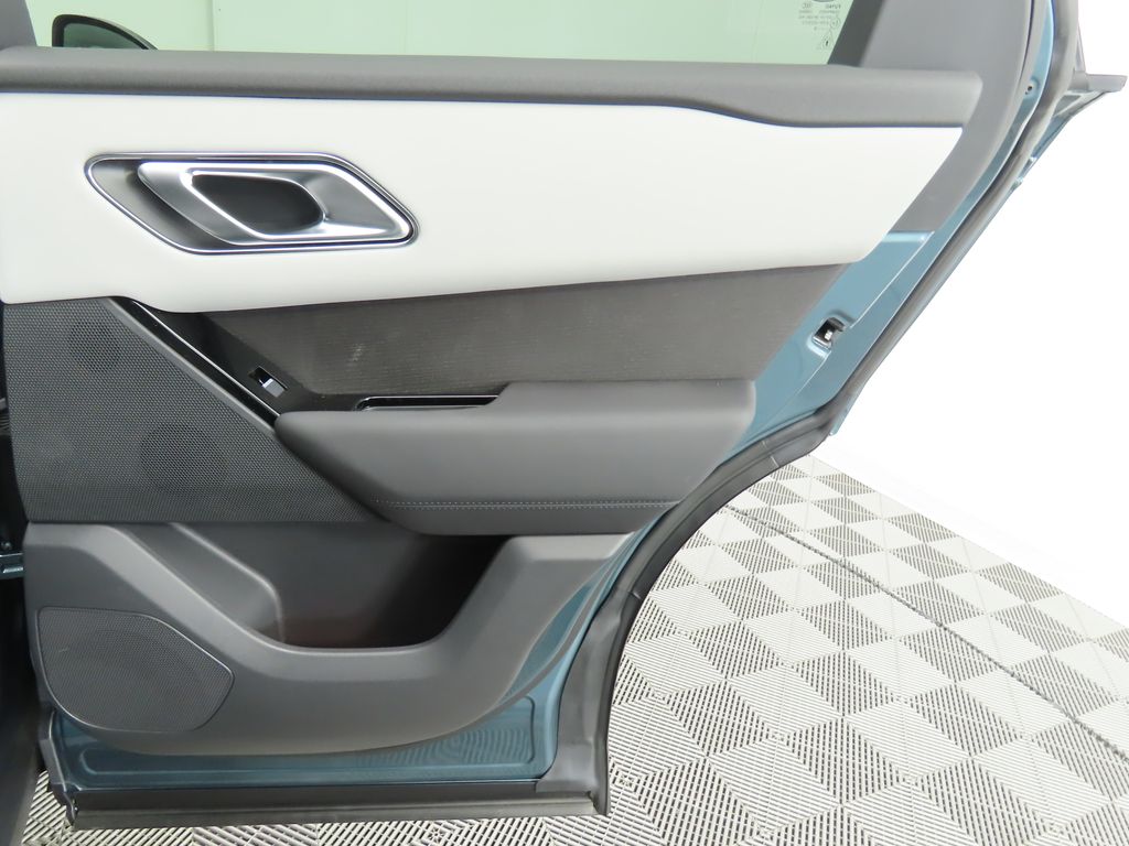 2026 Land Rover Range Rover Velar S photo 25