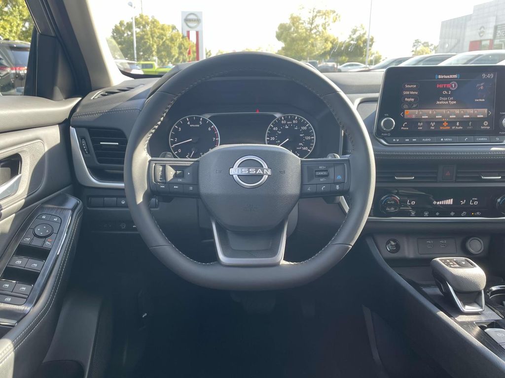 2026 Nissan Rogue SV photo 11