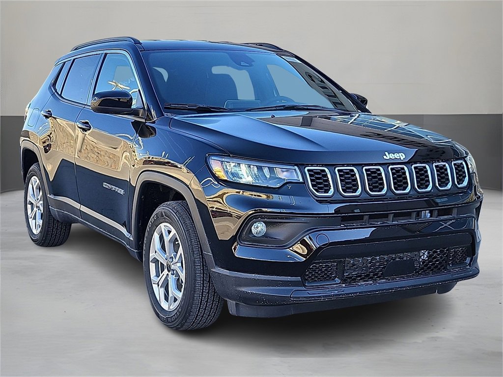 2025 Jeep Compass Latitude photo 4
