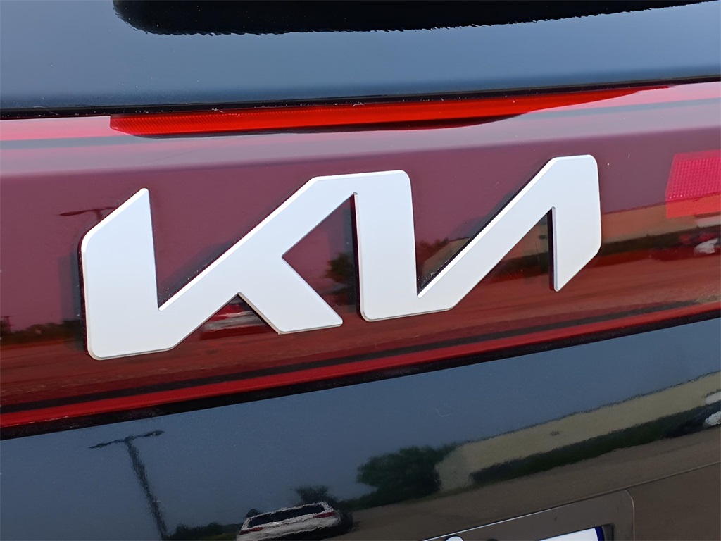 2024 Kia Seltos EX photo 26