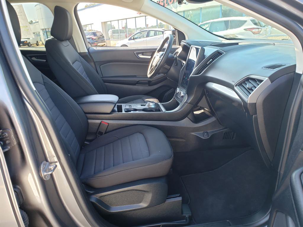 2022 Ford Edge SE photo 14