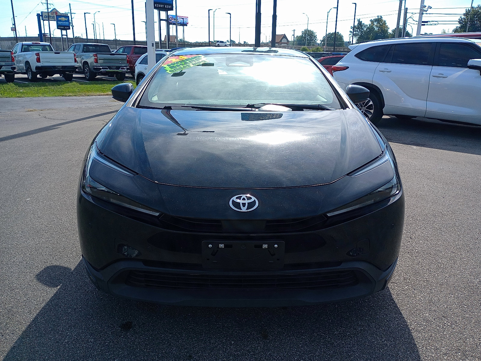 2024 Toyota Prius LE photo 3