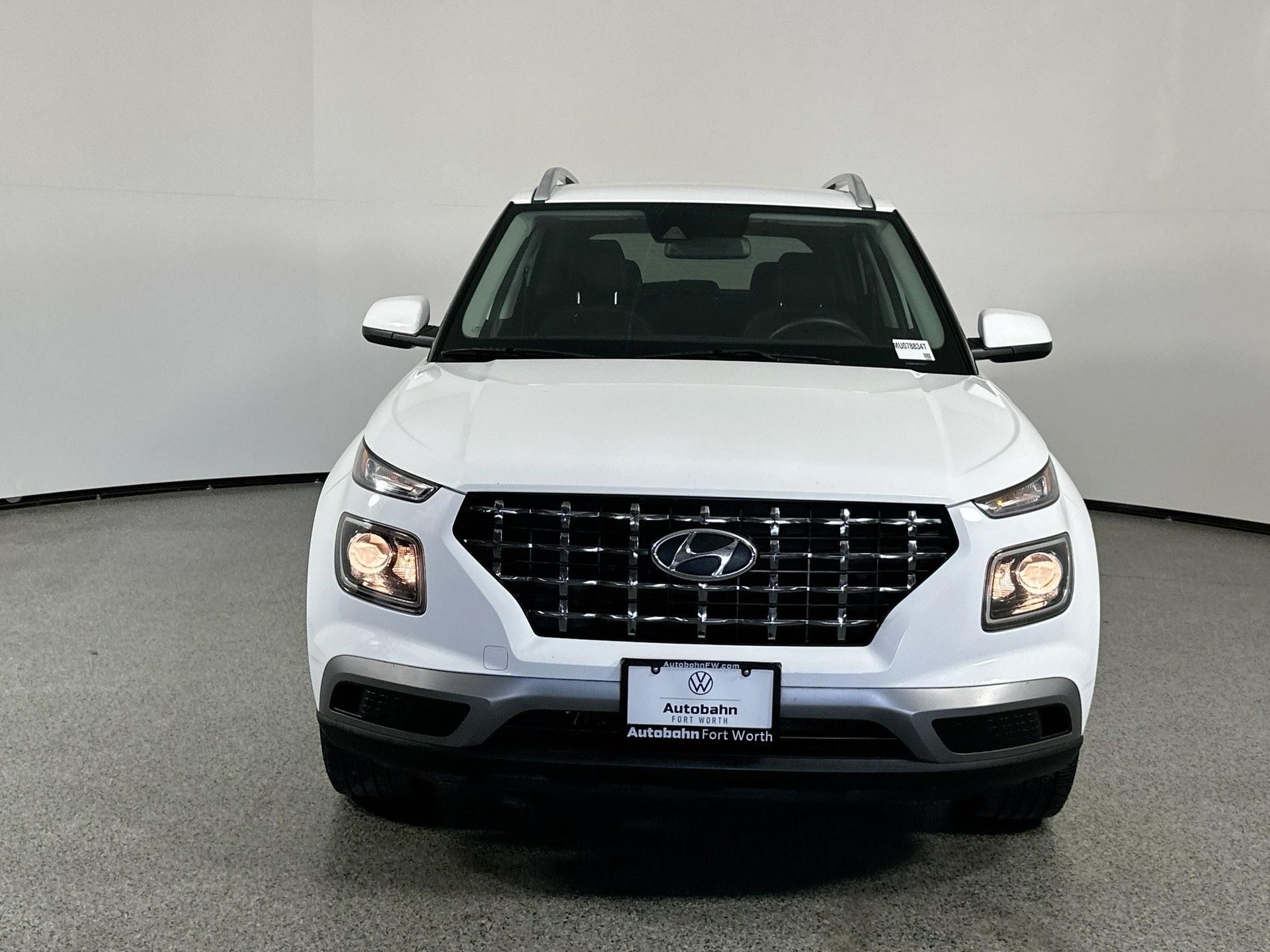 2021 Hyundai Venue SEL Denim photo 2