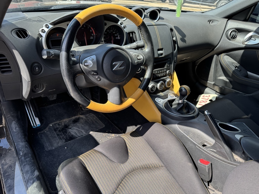 2018 Nissan 370Z Base photo 3
