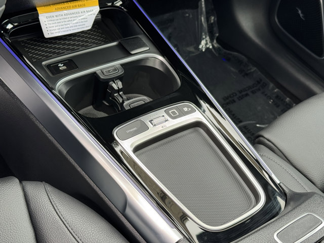 2025 Mercedes Benz GLB 250 photo 9